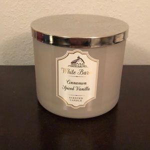 Bath and Body Works Candle- Fall Scent